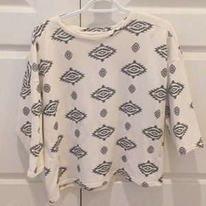 NEW geometric white/cream sweater